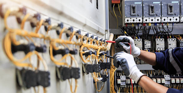 Professional Electrician technician working in Portola, CA
